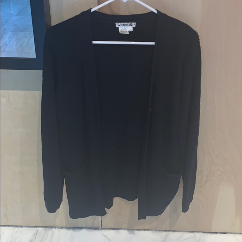Lightly worn sweater/cardigan